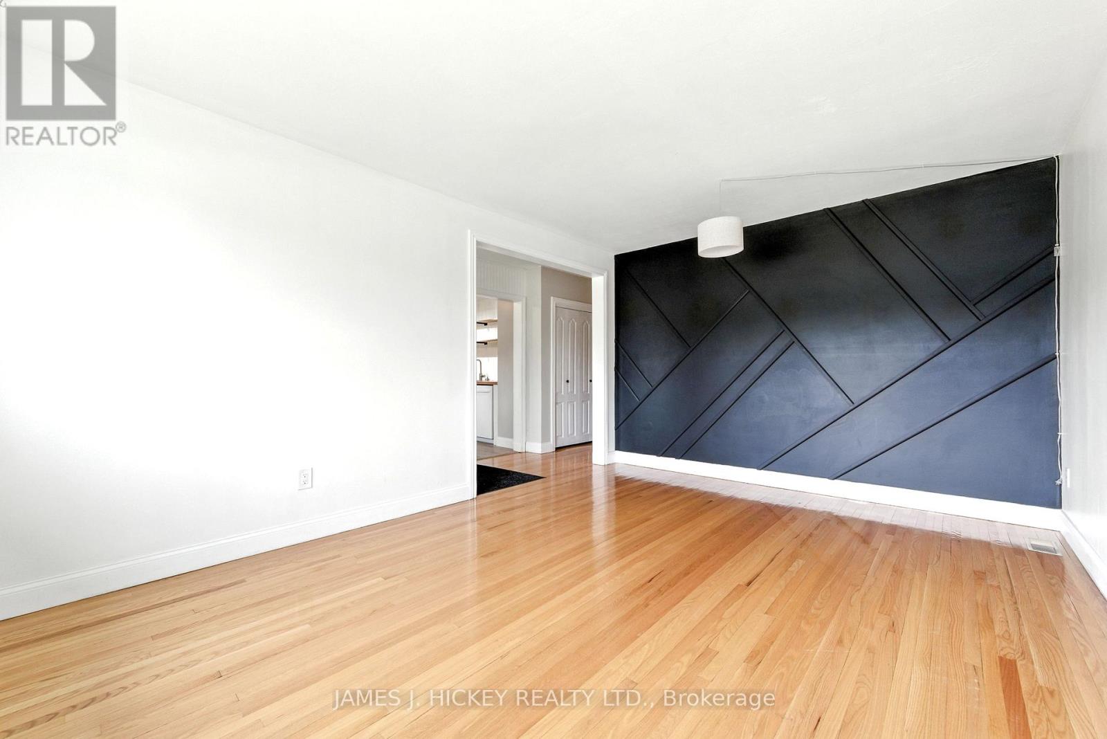 20 Claremount Road, Deep River, Ontario  K0J 1P0 - Photo 8 - X12472811