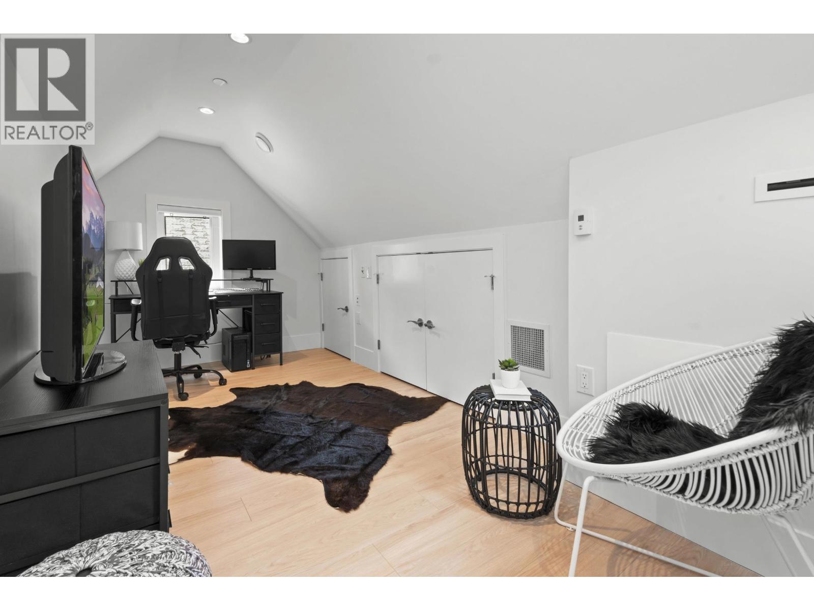 2377 W 7th Avenue, Vancouver, British Columbia  V6K 1Y4 - Photo 32 - R3060867