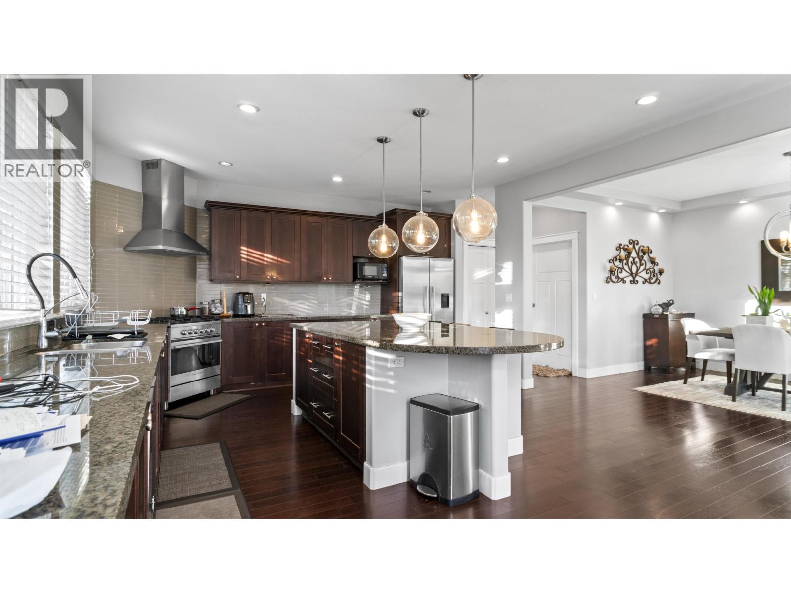 Main 1460 Avondale Street, Coquitlam, British Columbia  V3E 0B2 - Photo 3 - R3060849