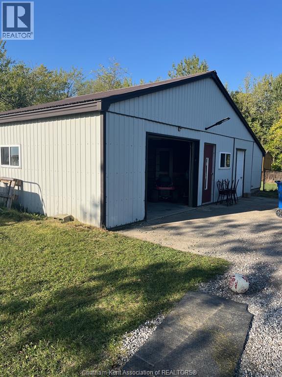 8459 Middle Line, Charing Cross, Ontario  N0P 1G0 - Photo 3 - 25024821