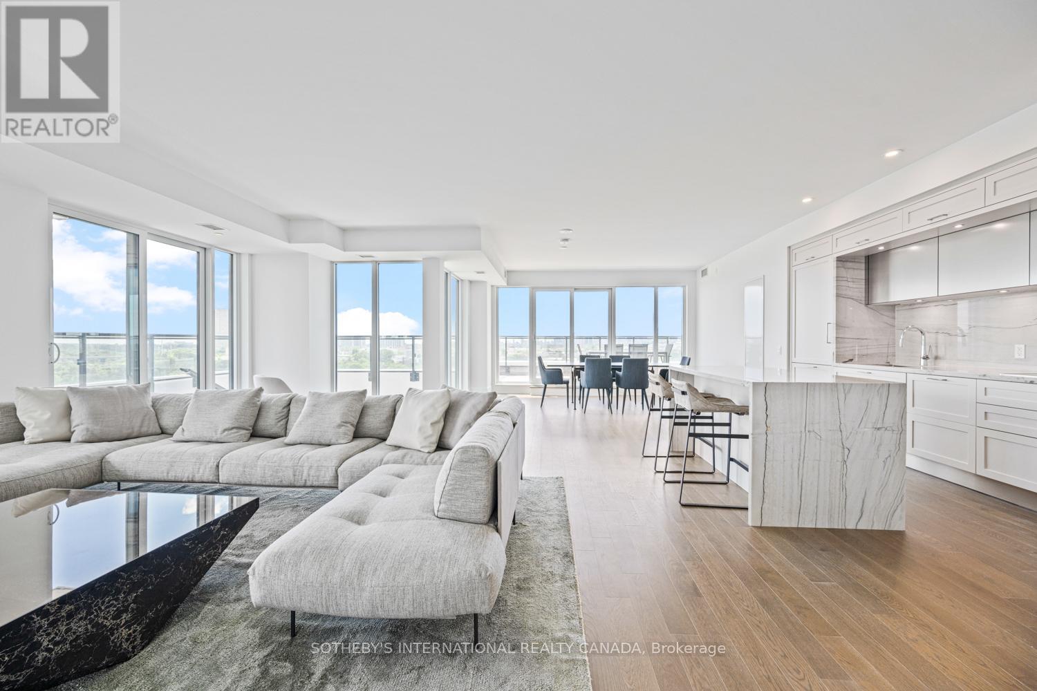 1109 - 30 Inn On The Park Drive, Toronto, Ontario  M3C 0P7 - Photo 1 - C12425873
