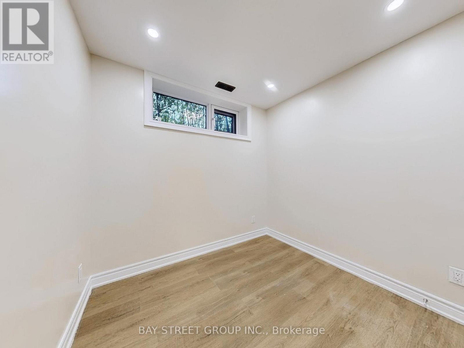 Garden House - 378 Drewry Avenue, Toronto, Ontario  M2R 2K4 - Photo 16 - C12475330