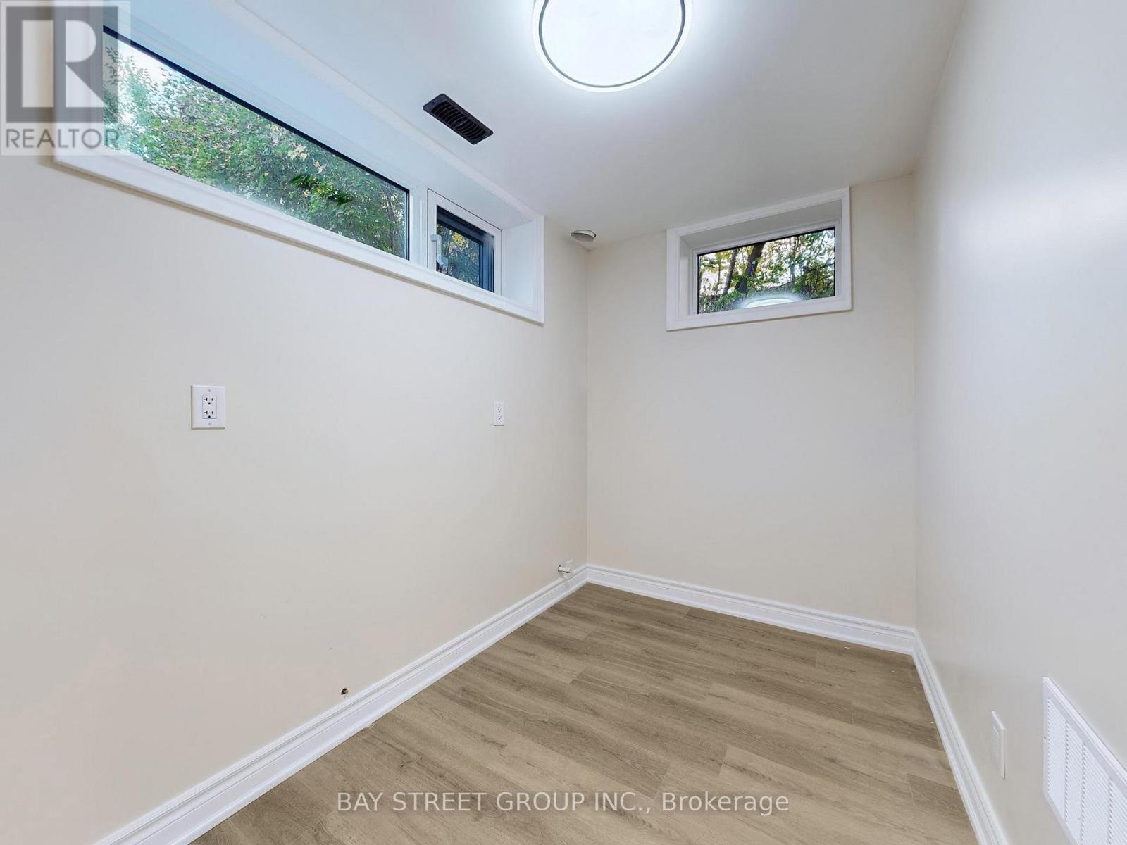 Garden House - 378 Drewry Avenue, Toronto, Ontario  M2R 2K4 - Photo 17 - C12475330