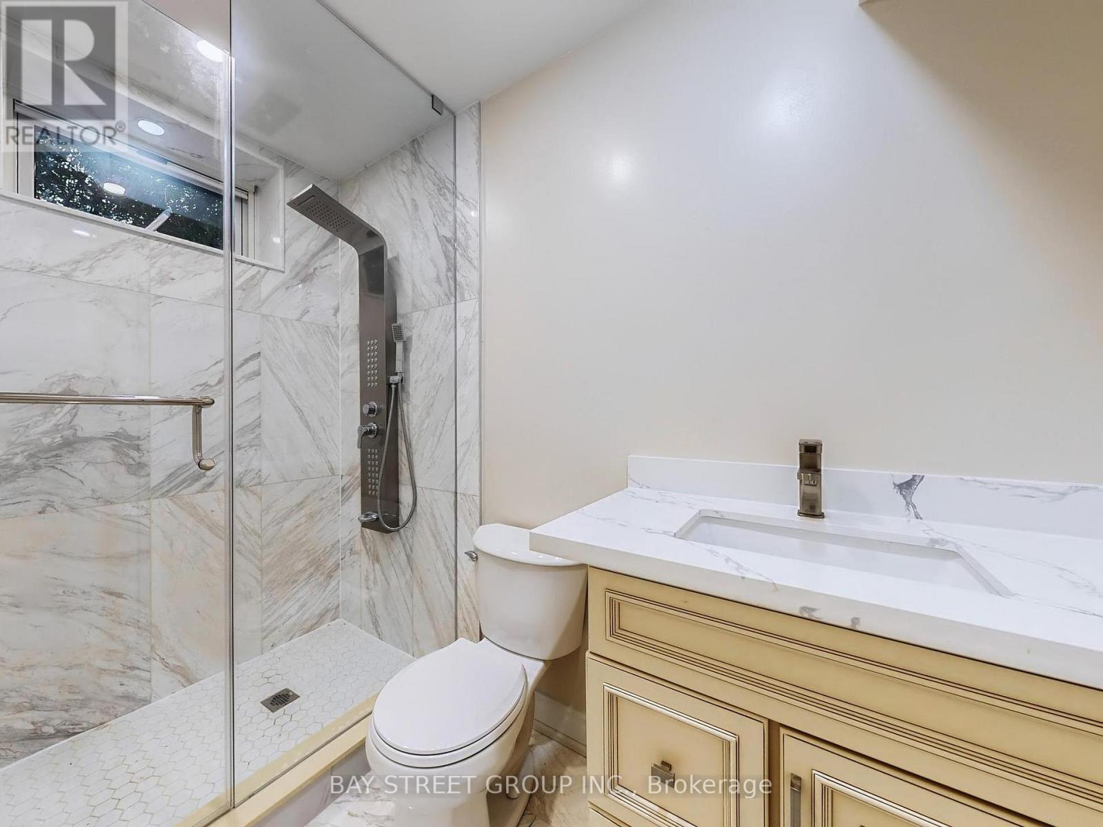 Garden House - 378 Drewry Avenue, Toronto, Ontario  M2R 2K4 - Photo 18 - C12475330