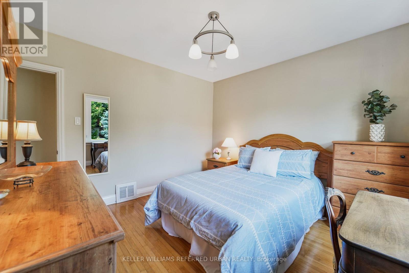274 Poyntz Avenue, Toronto (Lansing-Westgate), Ontario  M2N 1J9 - Photo 14 - C12475337