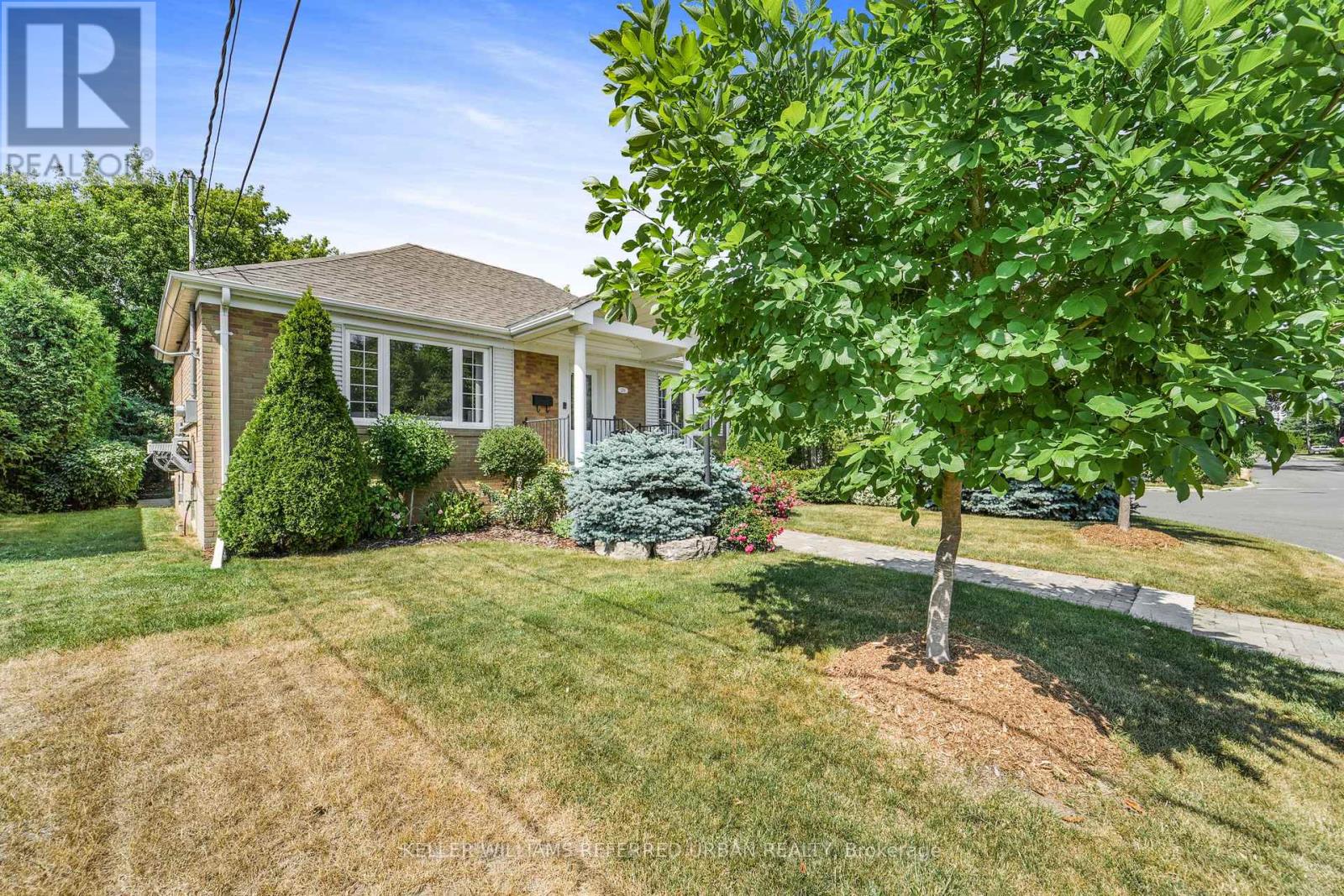 274 Poyntz Avenue, Toronto (Lansing-Westgate), Ontario  M2N 1J9 - Photo 2 - C12475337