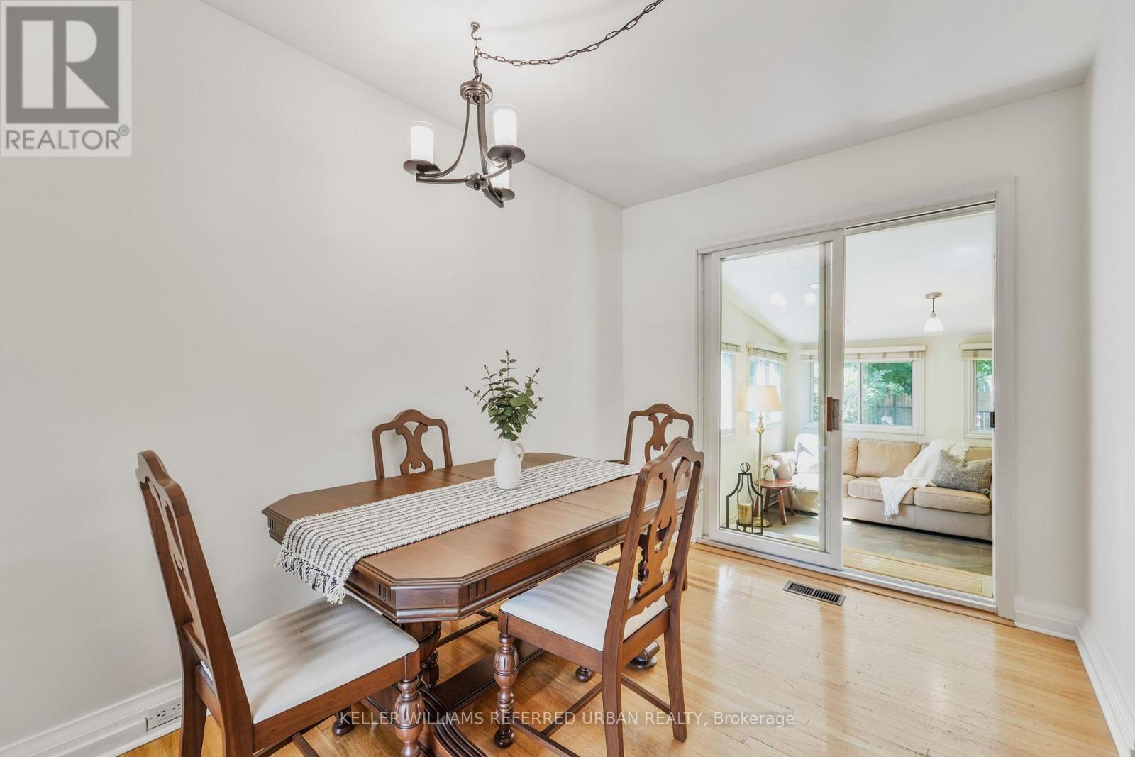 274 Poyntz Avenue, Toronto (Lansing-Westgate), Ontario  M2N 1J9 - Photo 6 - C12475337