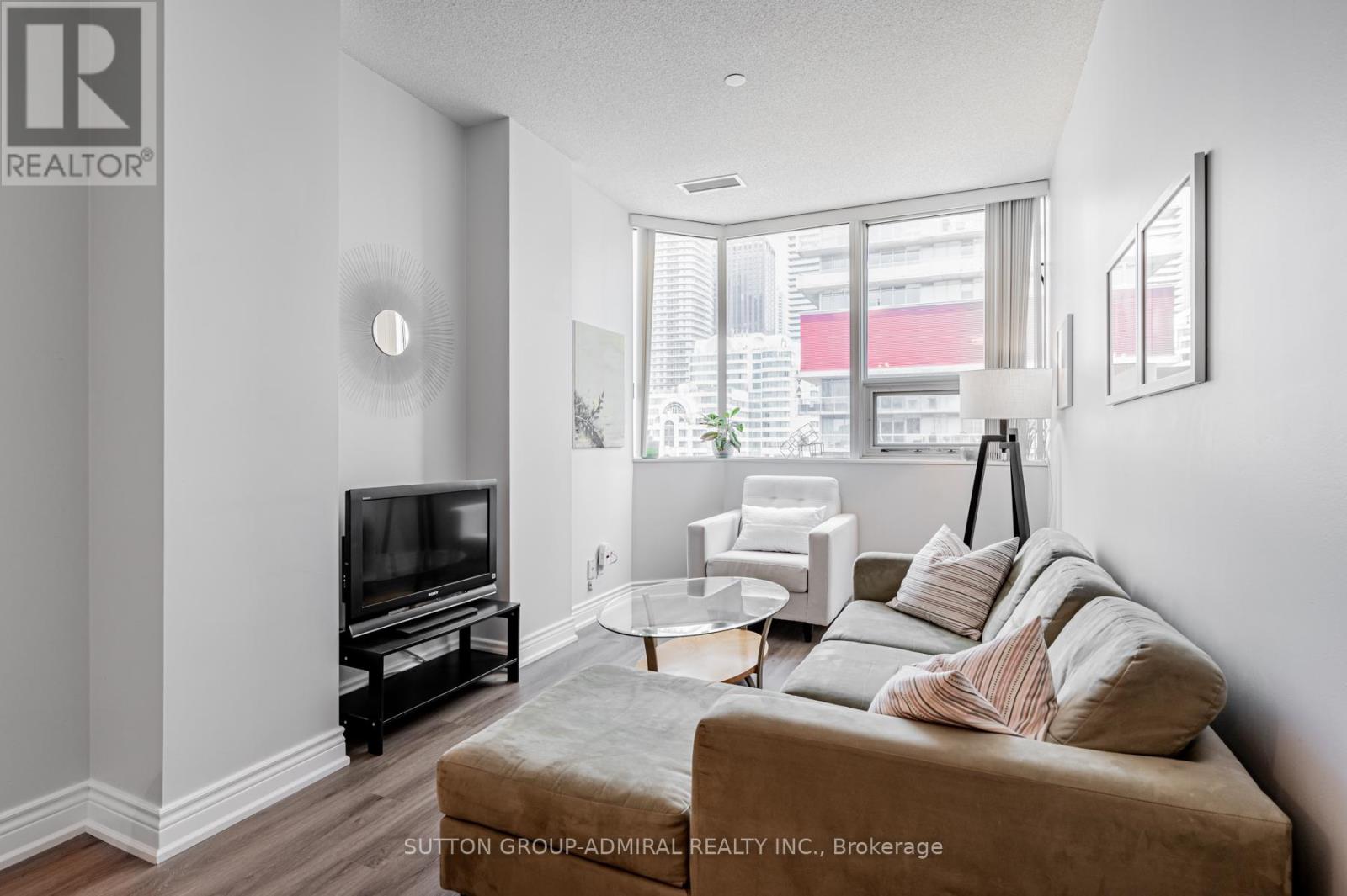 1103 - 393 King Street W, Toronto, Ontario  M5V 3G8 - Photo 10 - C12475339