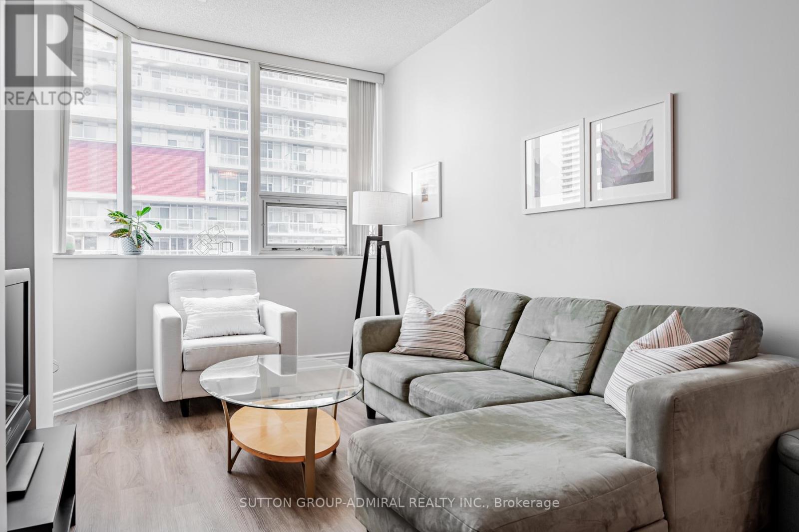 1103 - 393 King Street W, Toronto, Ontario  M5V 3G8 - Photo 11 - C12475339
