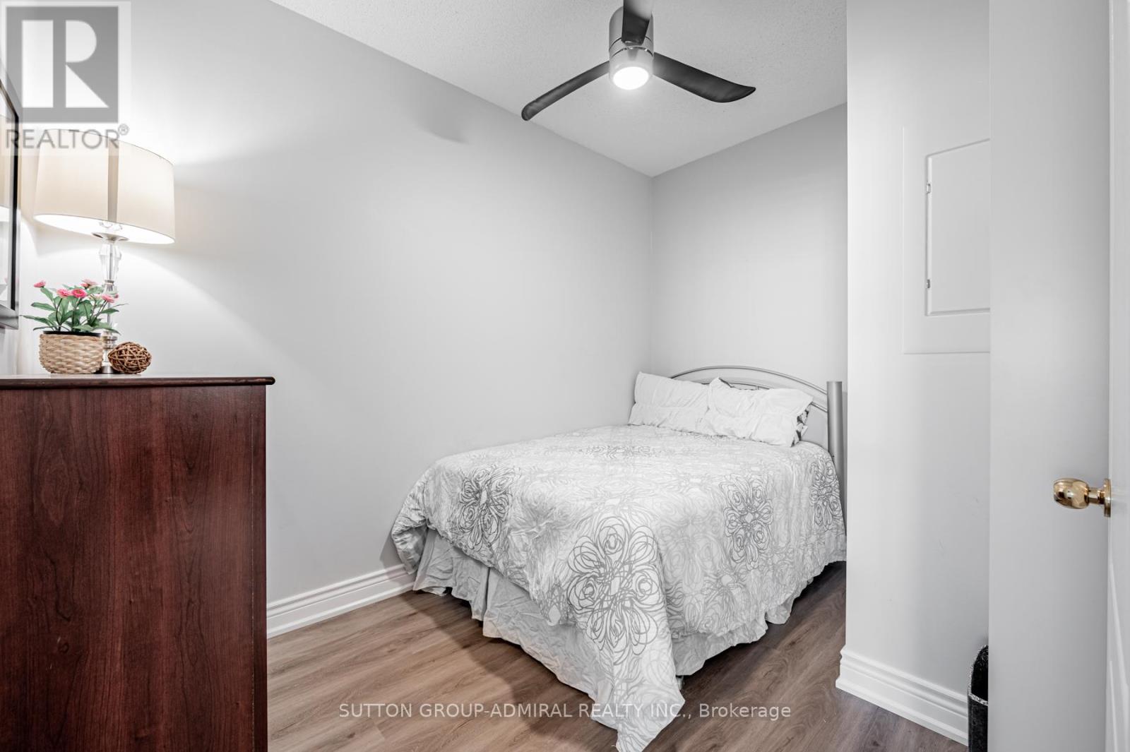 1103 - 393 King Street W, Toronto, Ontario  M5V 3G8 - Photo 13 - C12475339