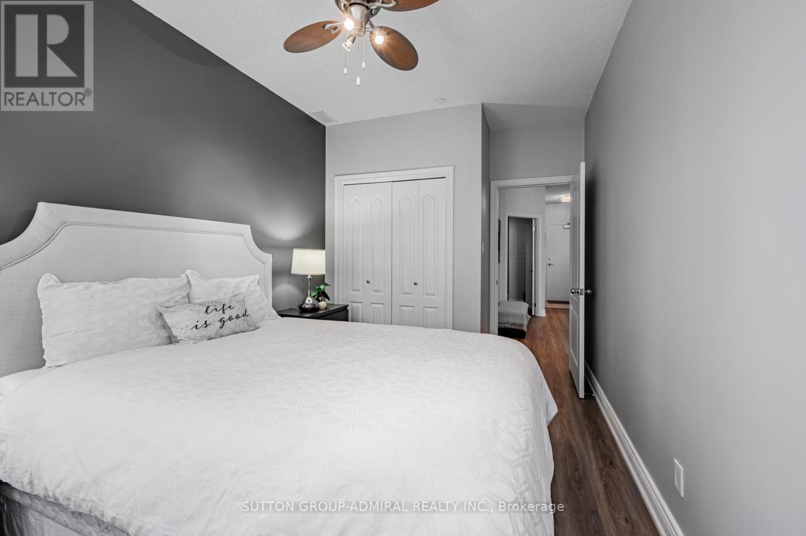 1103 - 393 King Street W, Toronto, Ontario  M5V 3G8 - Photo 18 - C12475339