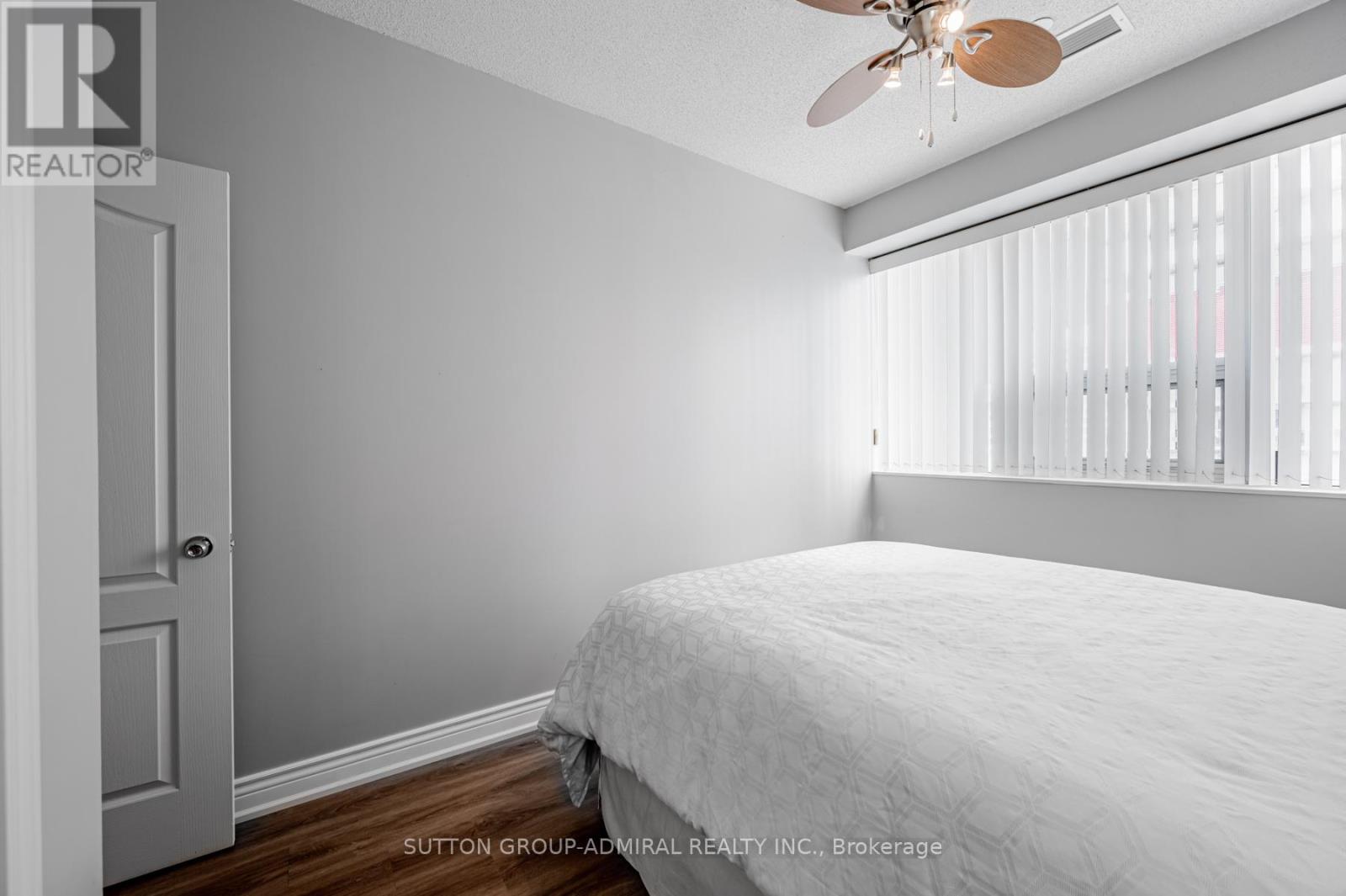 1103 - 393 King Street W, Toronto, Ontario  M5V 3G8 - Photo 19 - C12475339