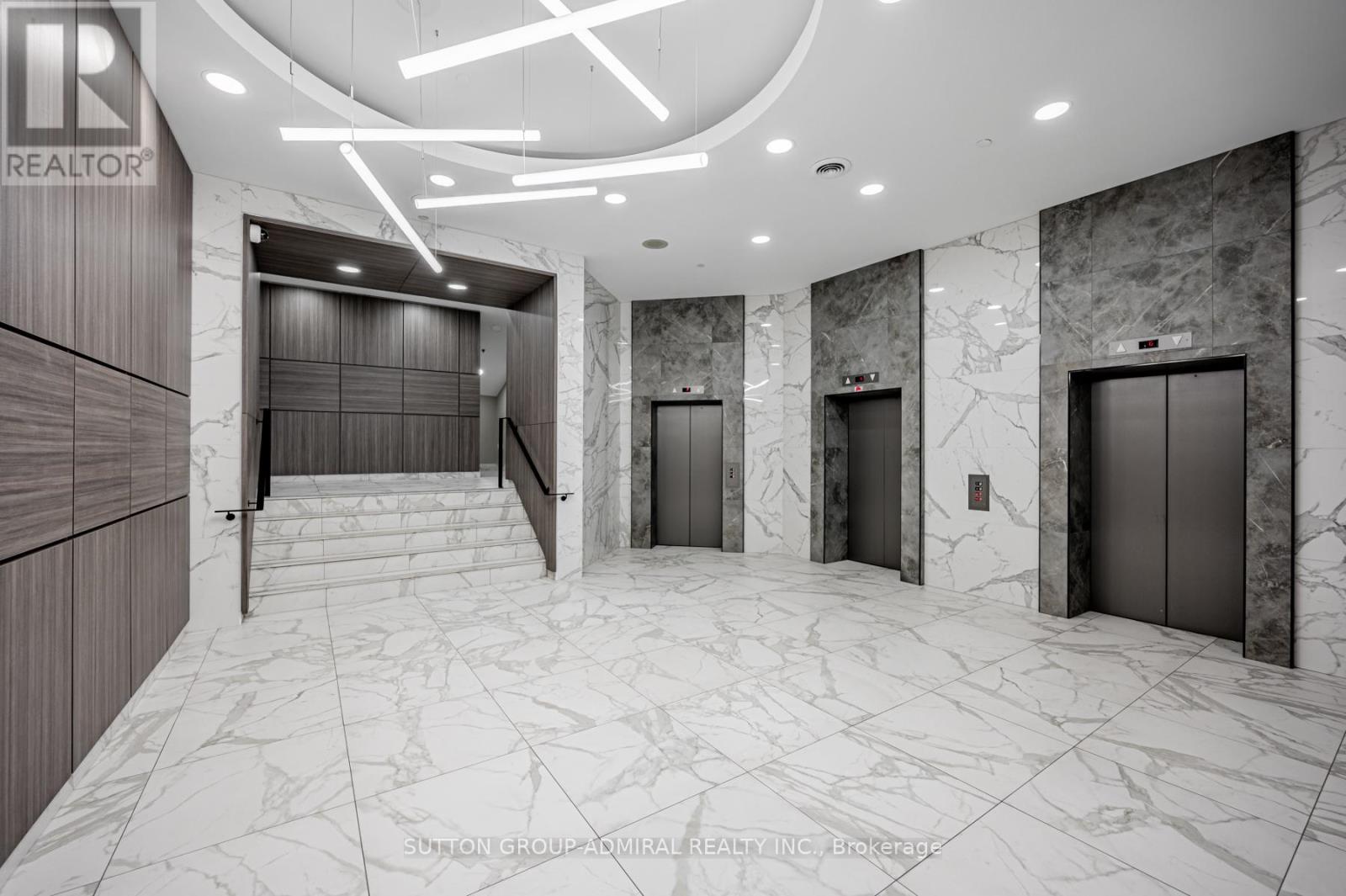 1103 - 393 King Street W, Toronto, Ontario  M5V 3G8 - Photo 2 - C12475339
