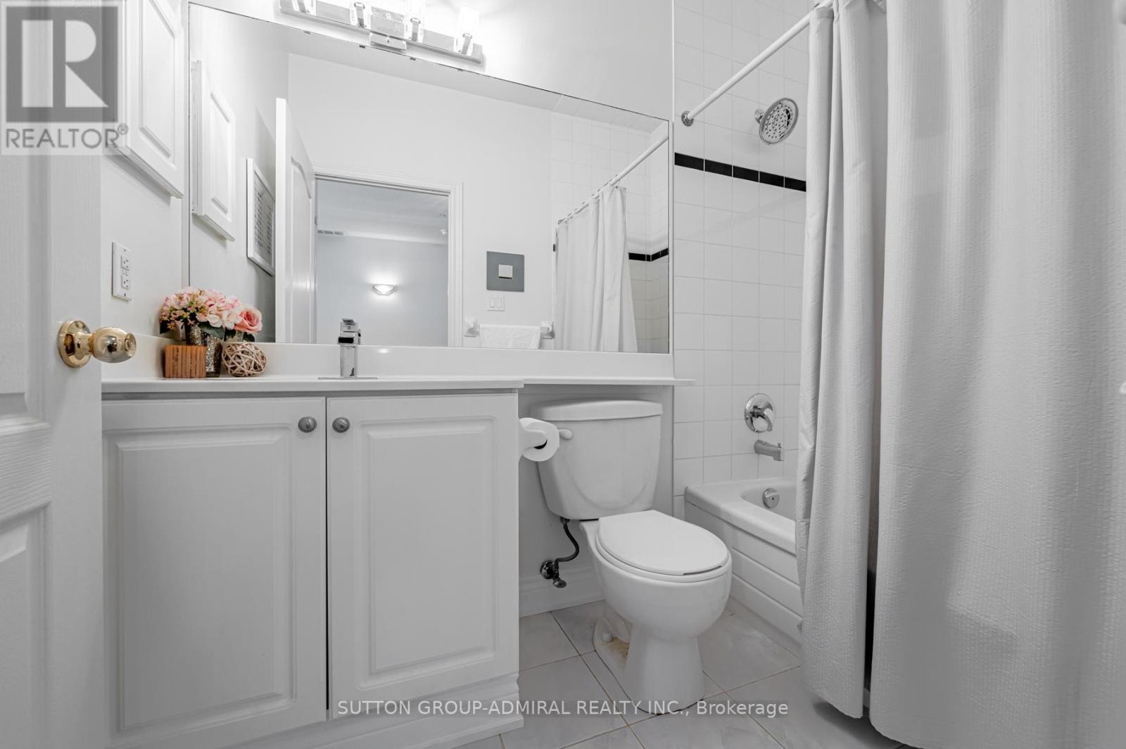 1103 - 393 King Street W, Toronto, Ontario  M5V 3G8 - Photo 20 - C12475339