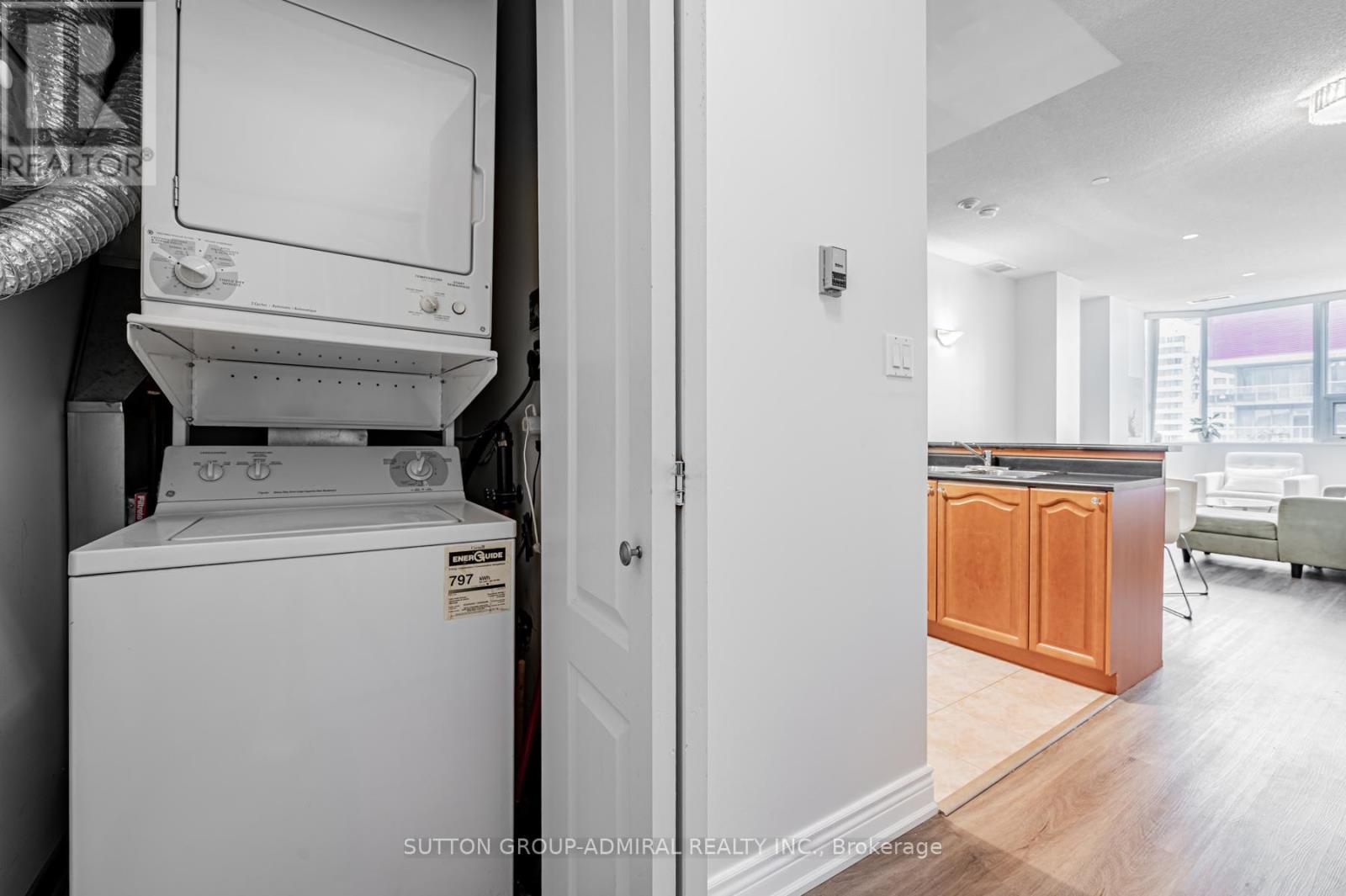 1103 - 393 King Street W, Toronto, Ontario  M5V 3G8 - Photo 21 - C12475339