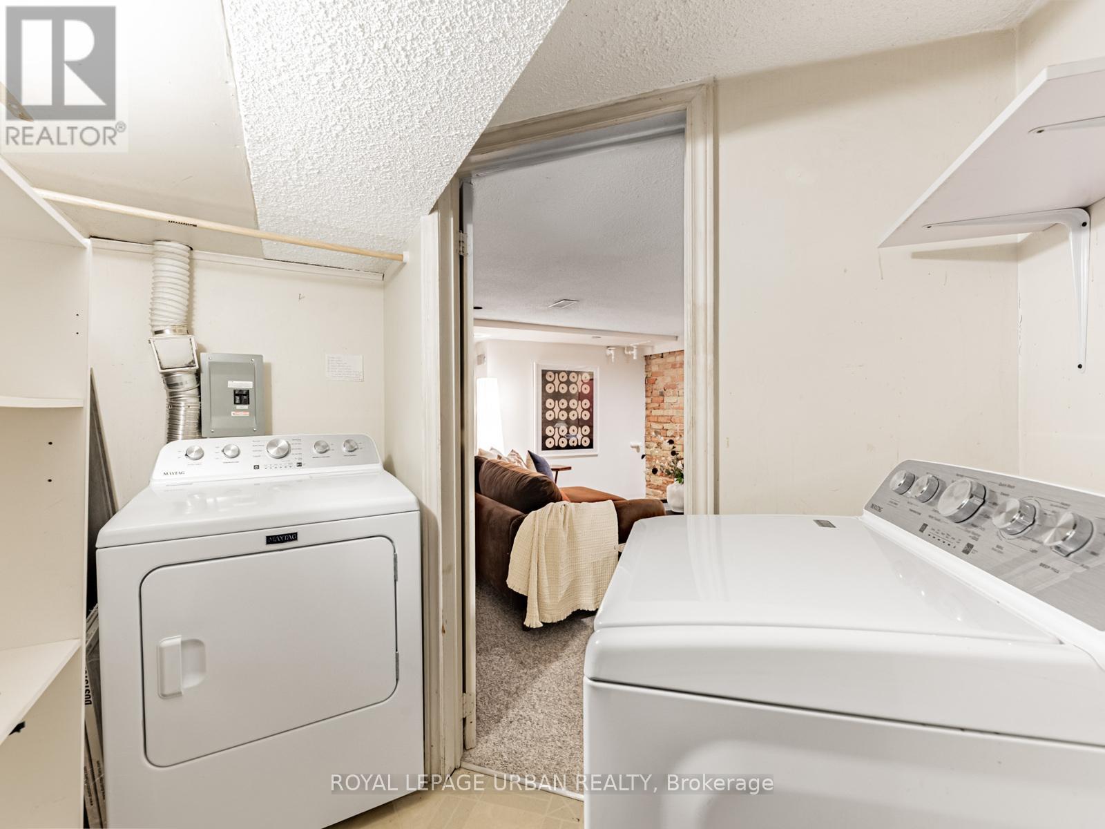 105 Sussex Avenue, Toronto, Ontario  M5S 1K4 - Photo 29 - C12475356