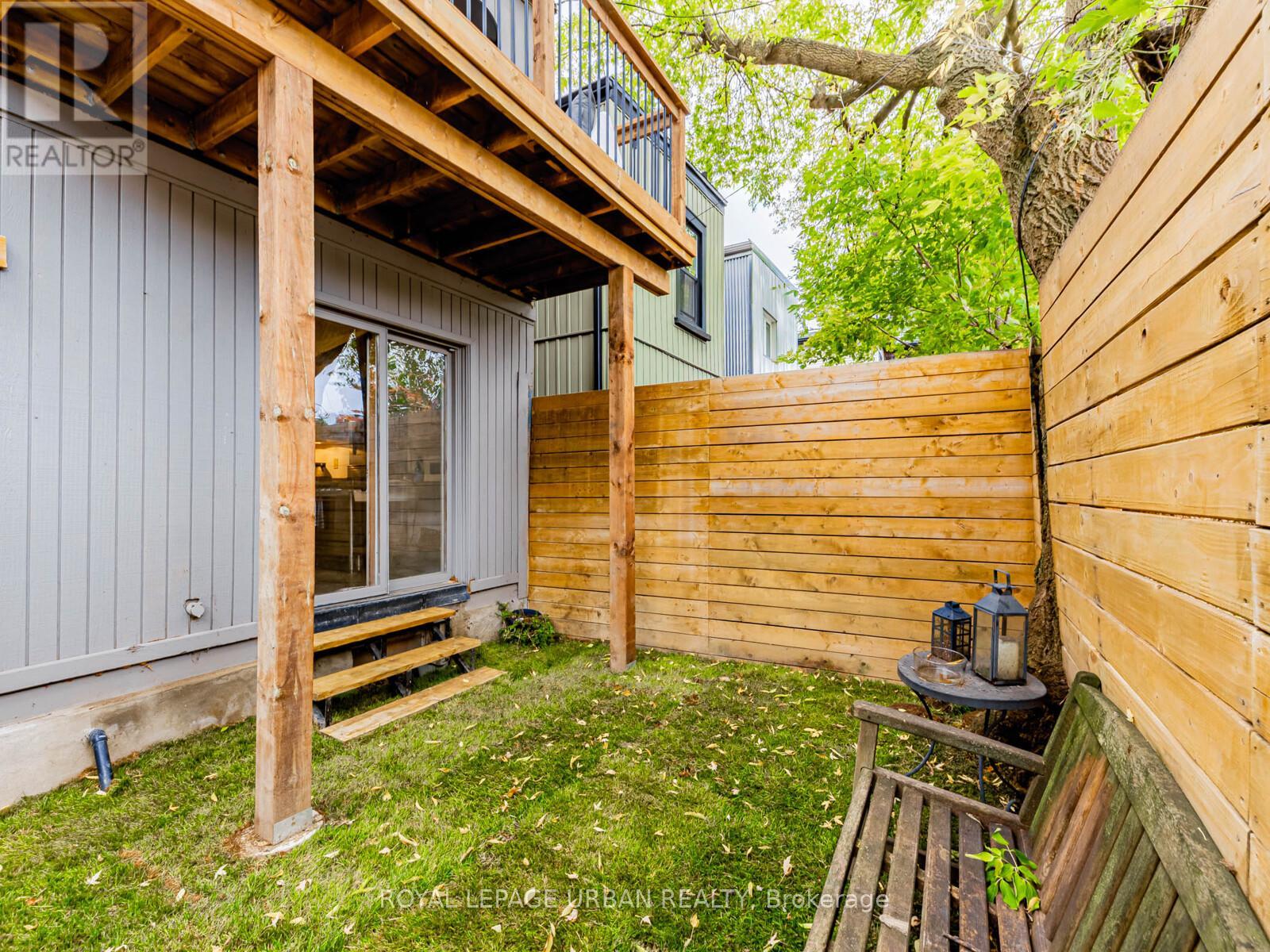 105 Sussex Avenue, Toronto, Ontario  M5S 1K4 - Photo 32 - C12475356