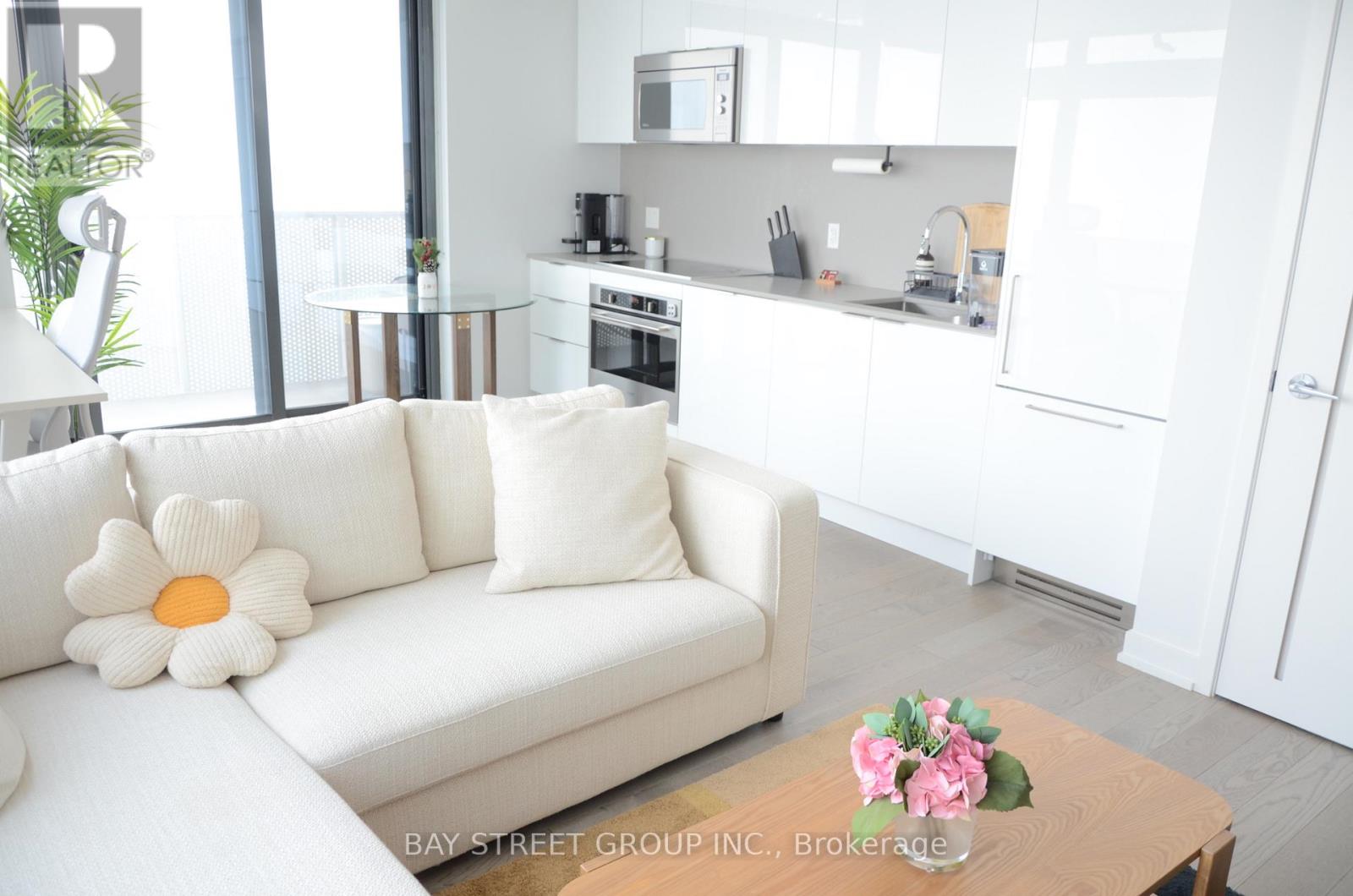 #3502 - 20 Lombard Street, Toronto, Ontario  M5C 0A7 - Photo 2 - C12475401