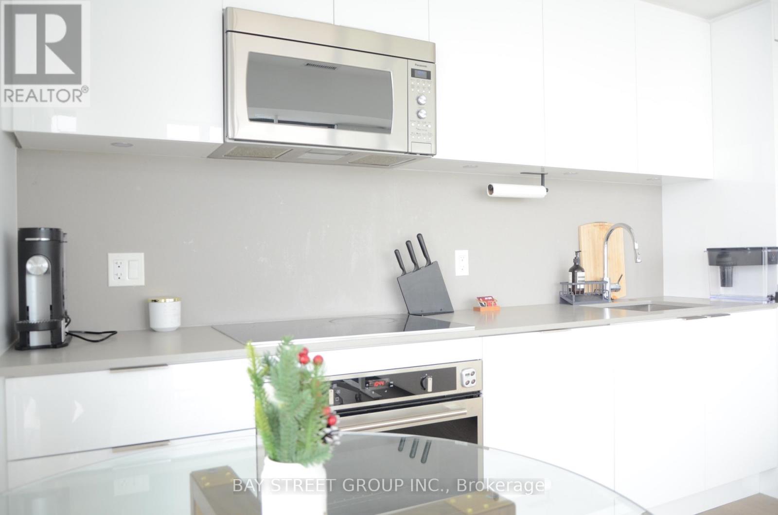 #3502 - 20 Lombard Street, Toronto, Ontario  M5C 0A7 - Photo 3 - C12475401