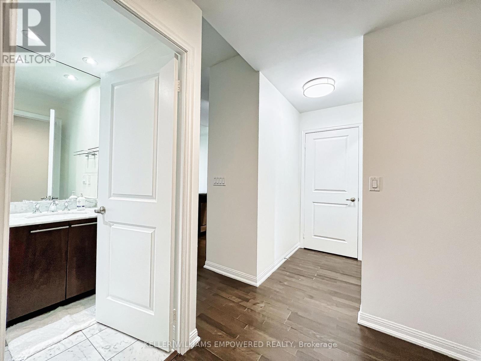 715 - 628 Fleet Street, Toronto, Ontario  M5V 1A8 - Photo 3 - C12475416