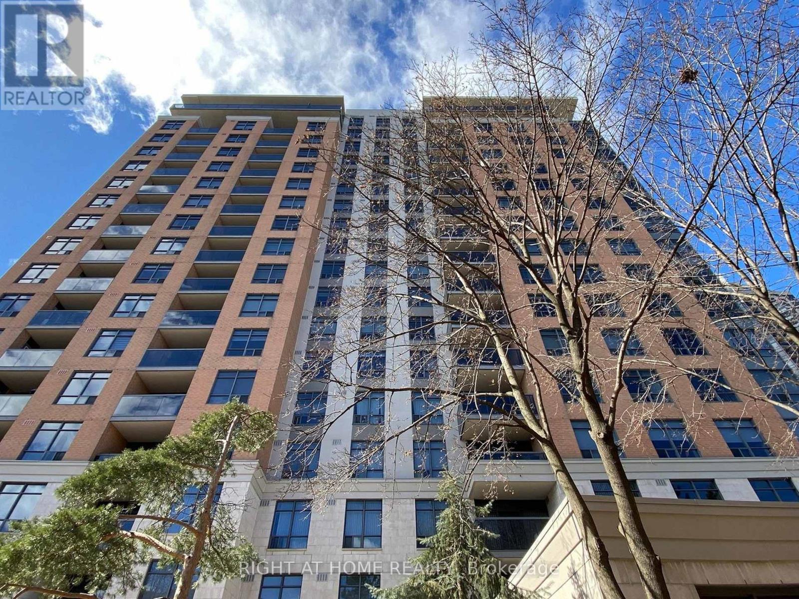 1509 - 880 Grandview Way, Toronto (Willowdale East), Ontario  M2N 7B2 - Photo 2 - C12475462