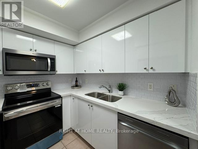 1509 - 880 Grandview Way, Toronto (Willowdale East), Ontario  M2N 7B2 - Photo 20 - C12475462