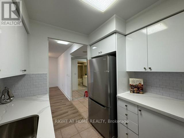1509 - 880 Grandview Way, Toronto (Willowdale East), Ontario  M2N 7B2 - Photo 24 - C12475462