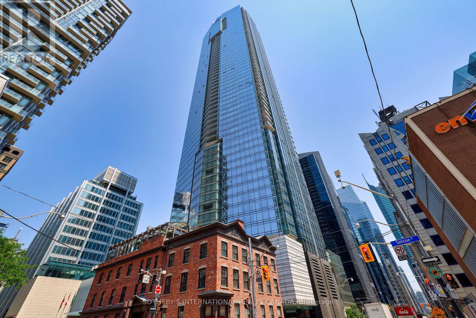 2608 - 180 University Avenue, Toronto, Ontario  M5H 0A2 - Photo 1 - C12475475