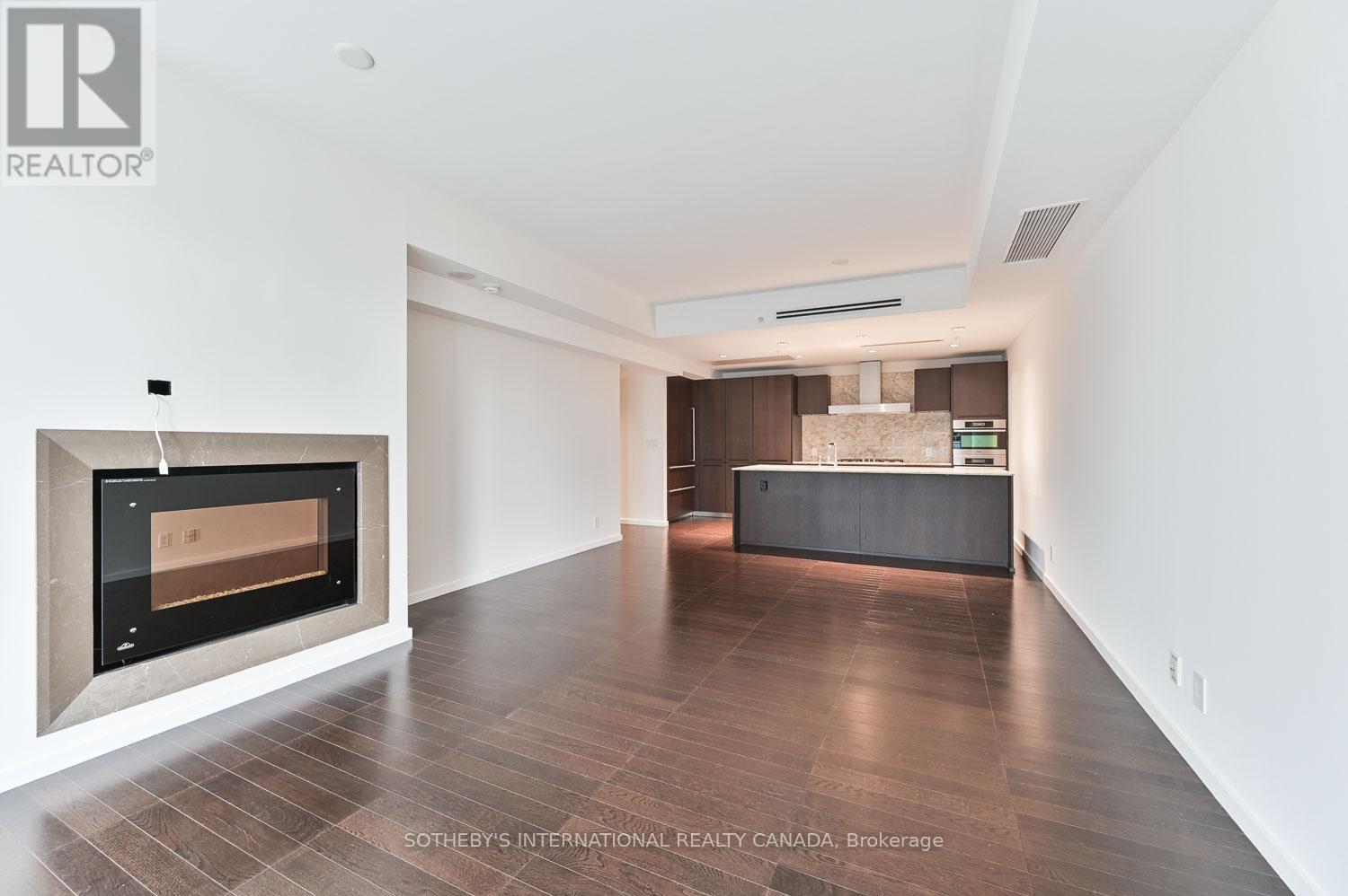 2608 - 180 University Avenue, Toronto, Ontario  M5H 0A2 - Photo 10 - C12475475