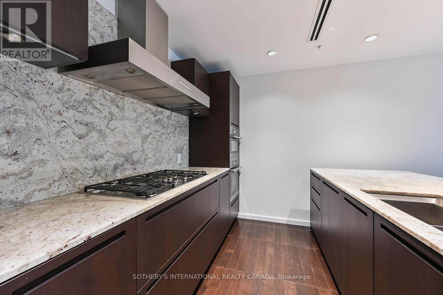 2608 - 180 University Avenue, Toronto, Ontario  M5H 0A2 - Photo 13 - C12475475