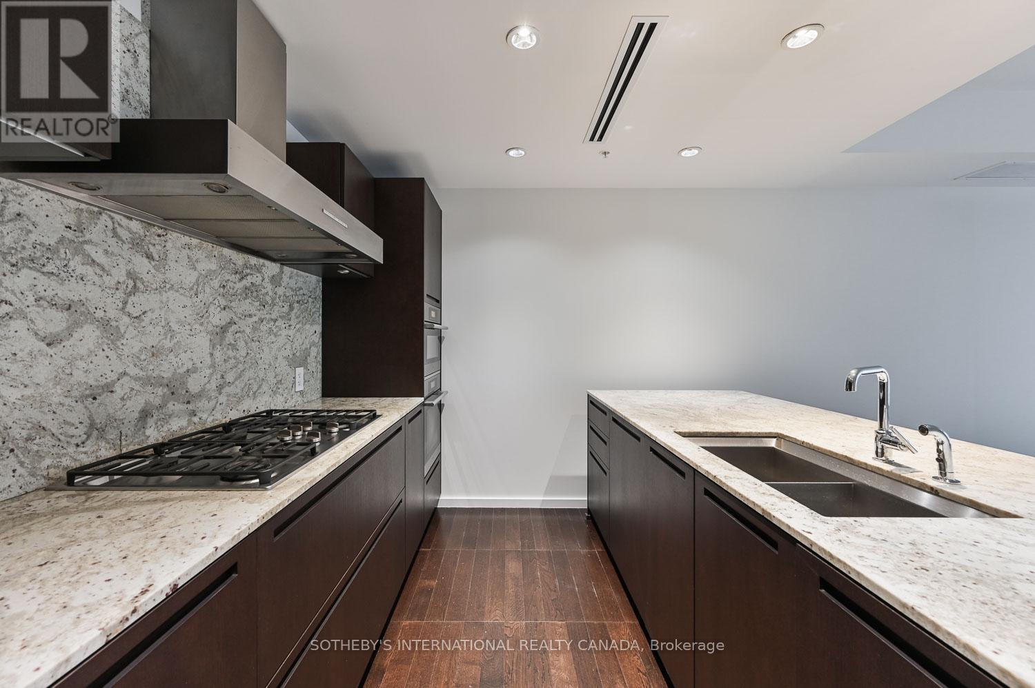 2608 - 180 University Avenue, Toronto, Ontario  M5H 0A2 - Photo 14 - C12475475