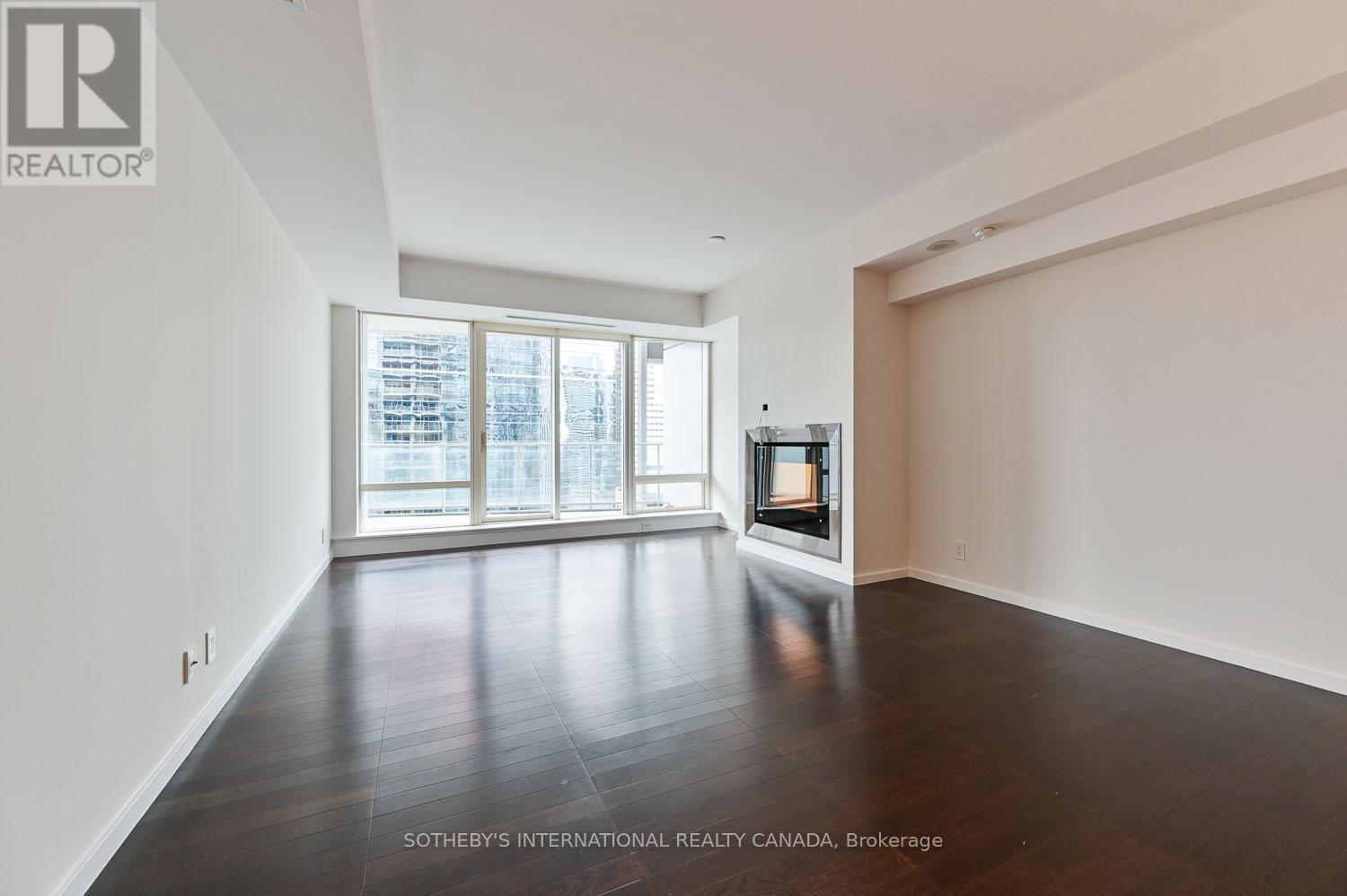 2608 - 180 University Avenue, Toronto, Ontario  M5H 0A2 - Photo 8 - C12475475