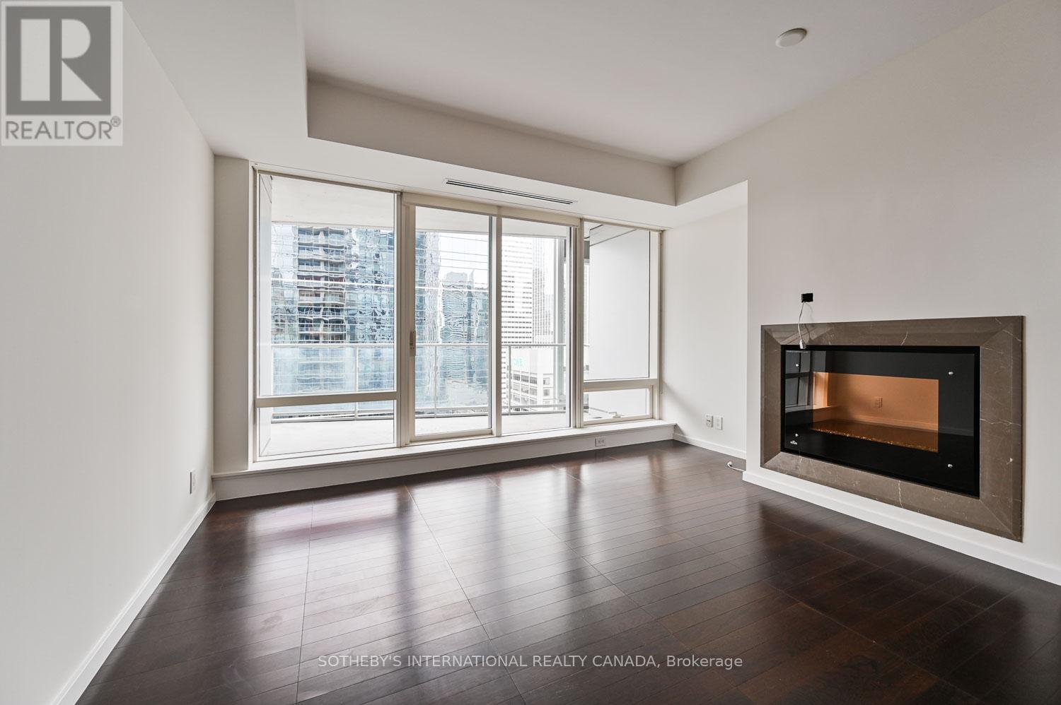 2608 - 180 University Avenue, Toronto, Ontario  M5H 0A2 - Photo 9 - C12475475
