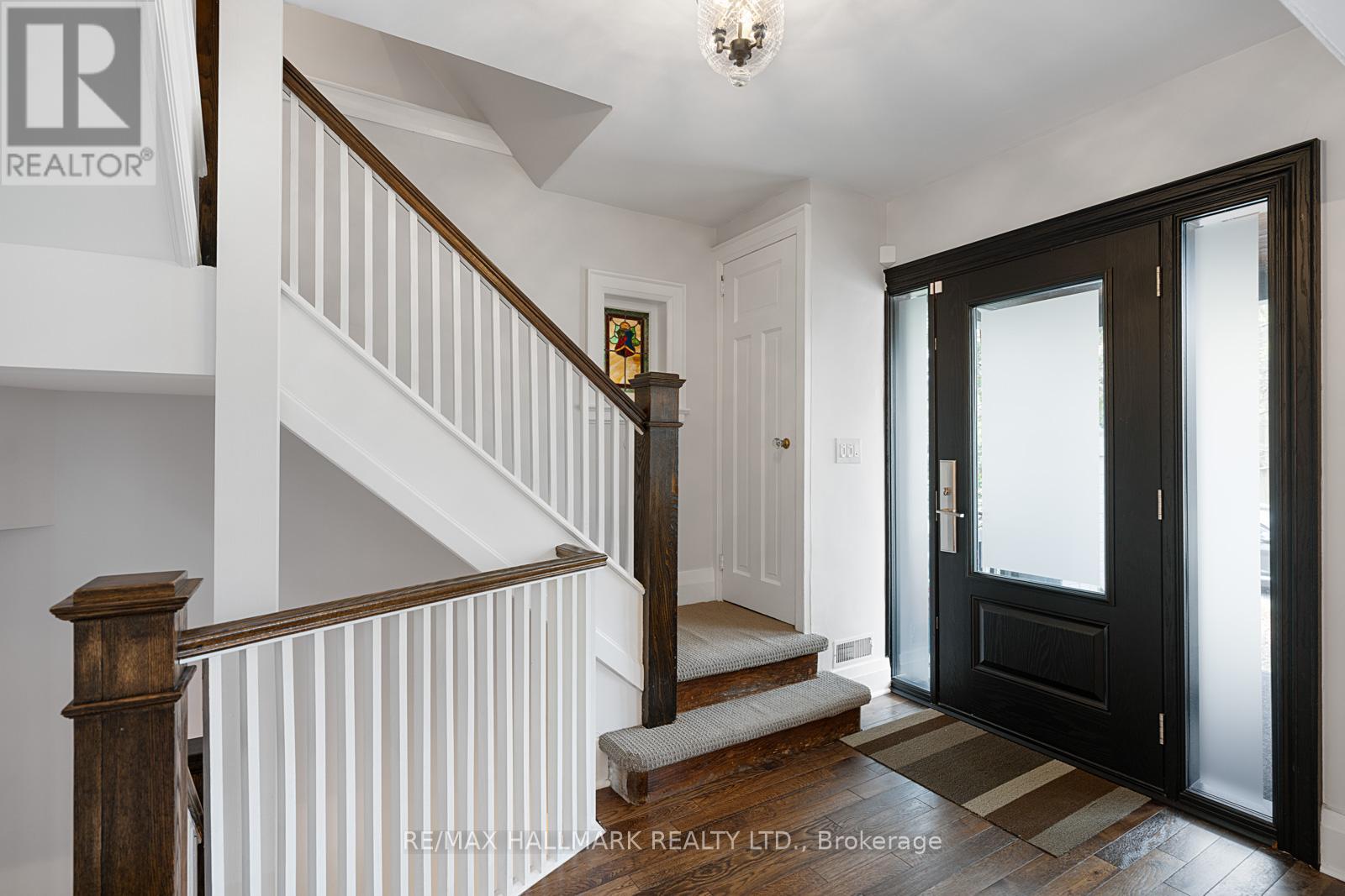 176 Melrose Avenue, Toronto, Ontario  M5M 1Z1 - Photo 4 - C12475480