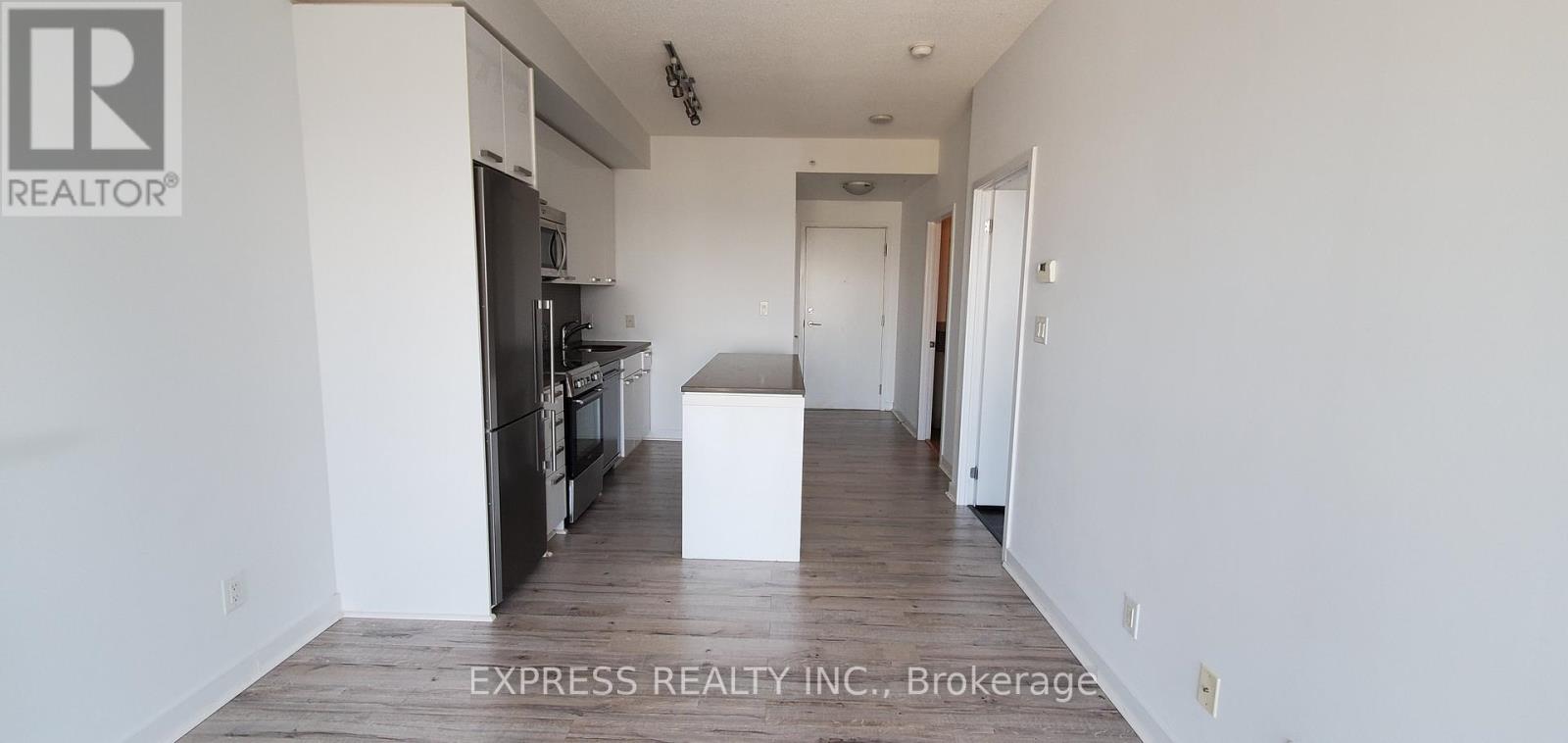 3703 - 295 Adelaide Street W, Toronto, Ontario  M5V 0L4 - Photo 5 - C12475481