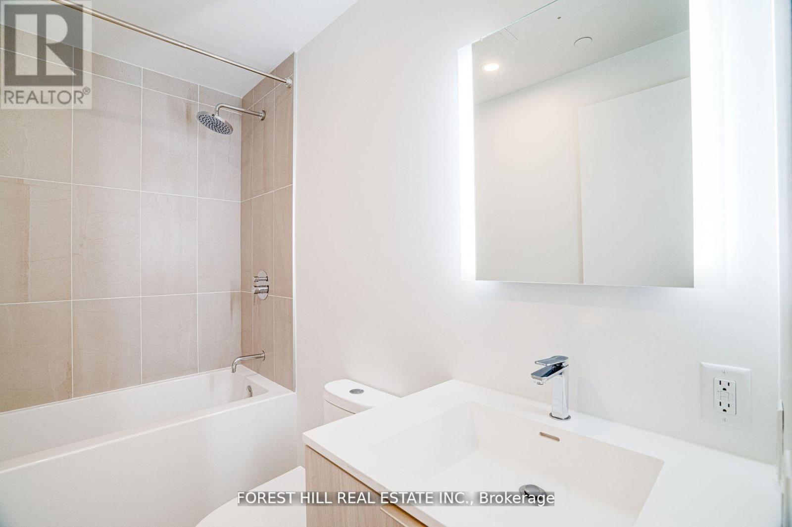 209 - 185 Alberta Avenue, Toronto, Ontario  M6C 0A5 - Photo 3 - C12475500