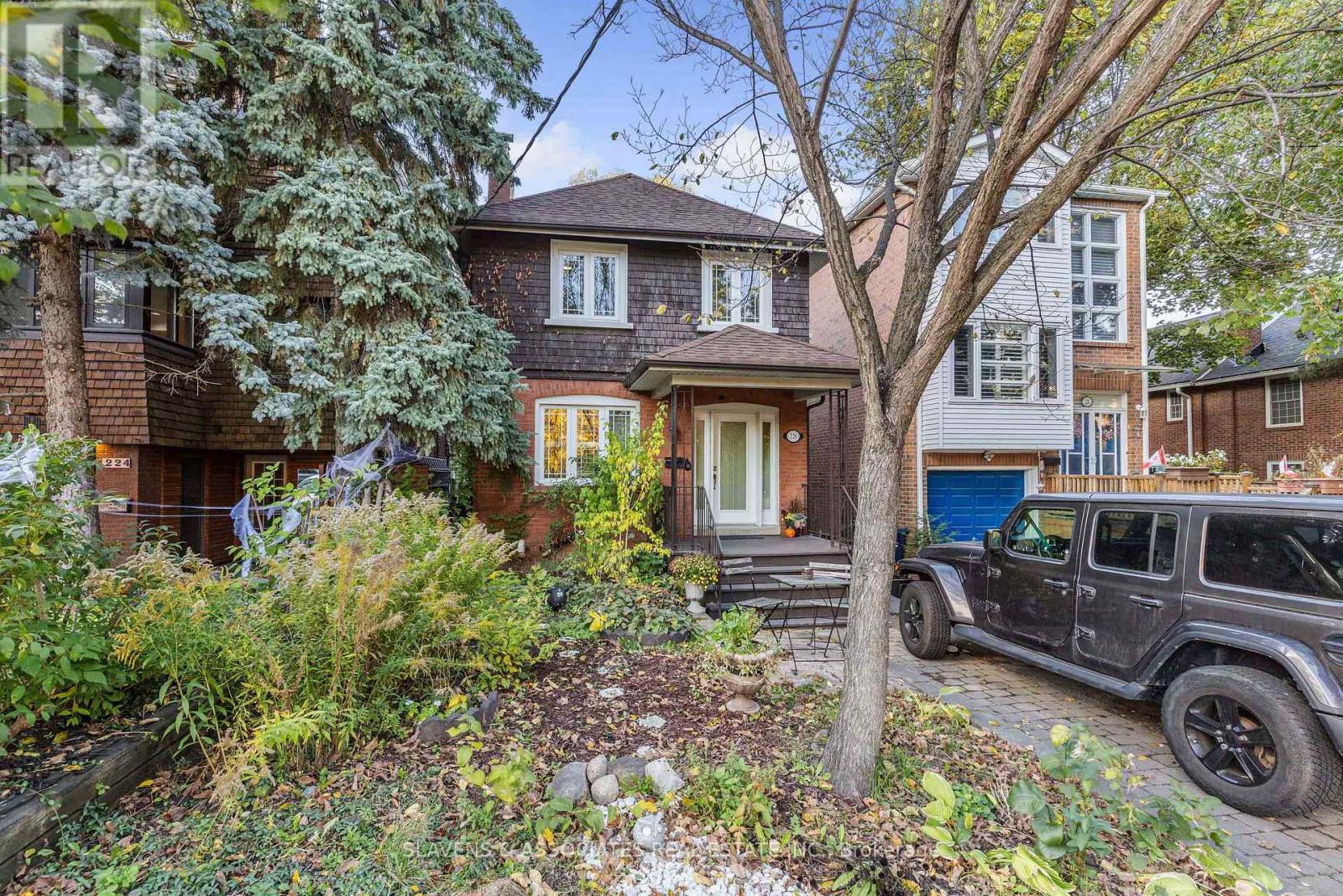 226 Broadway Avenue, Toronto, Ontario  M4P 1V9 - Photo 1 - C12475507