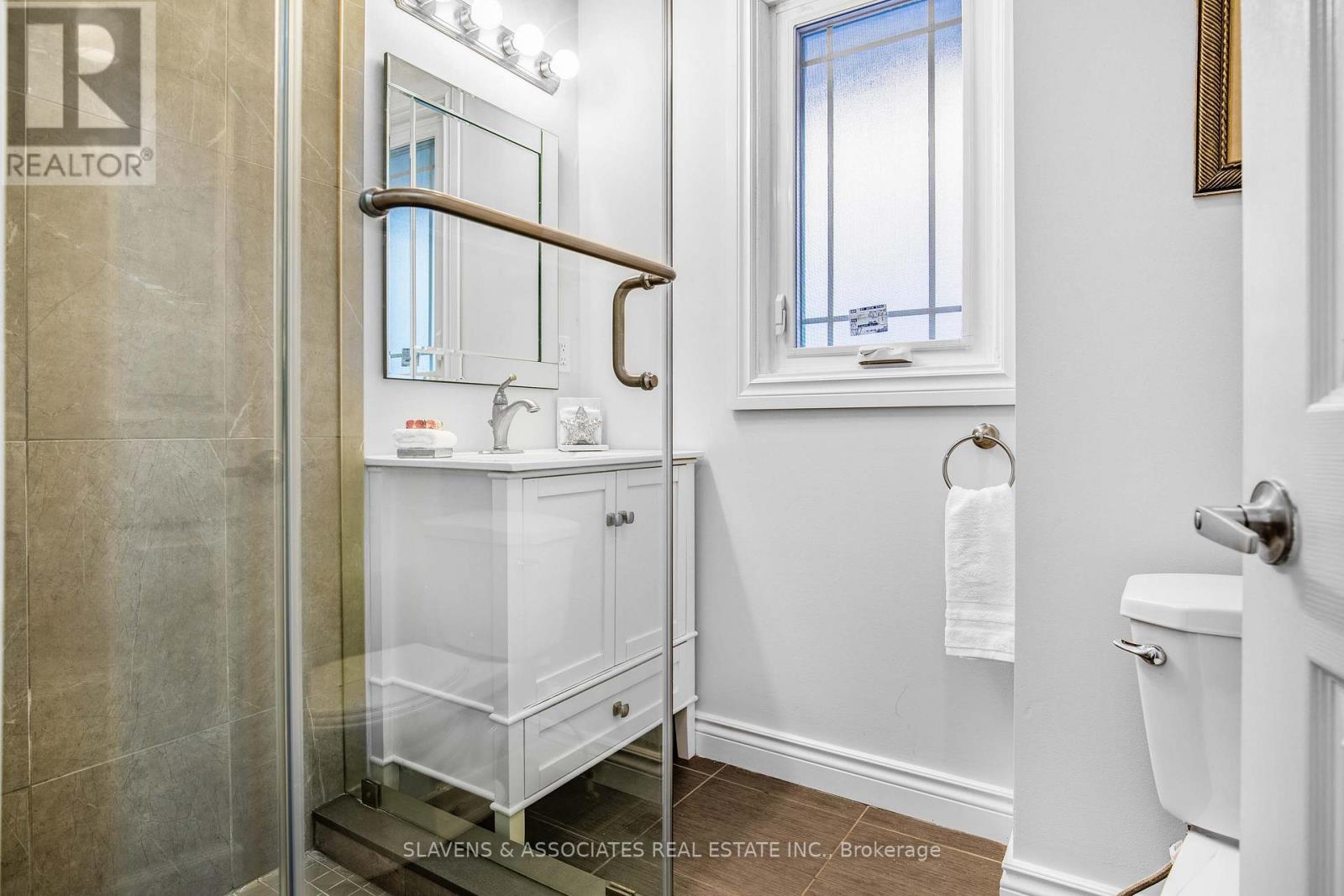226 Broadway Avenue, Toronto, Ontario  M4P 1V9 - Photo 15 - C12475507