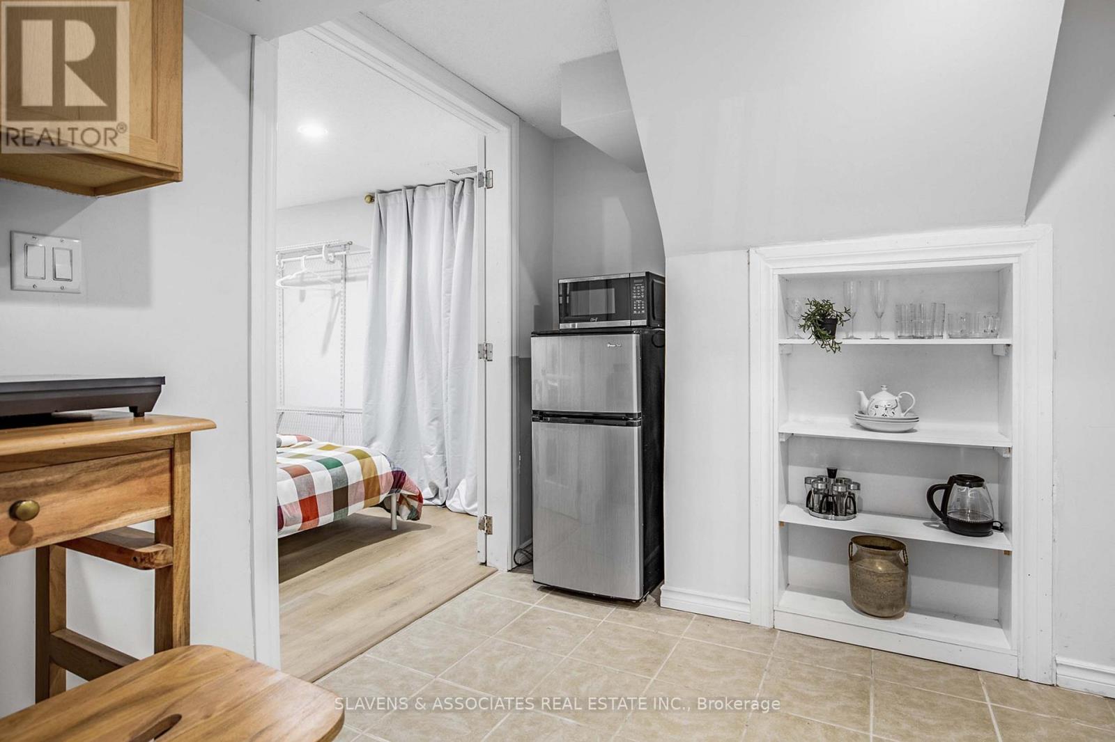 226 Broadway Avenue, Toronto, Ontario  M4P 1V9 - Photo 19 - C12475507