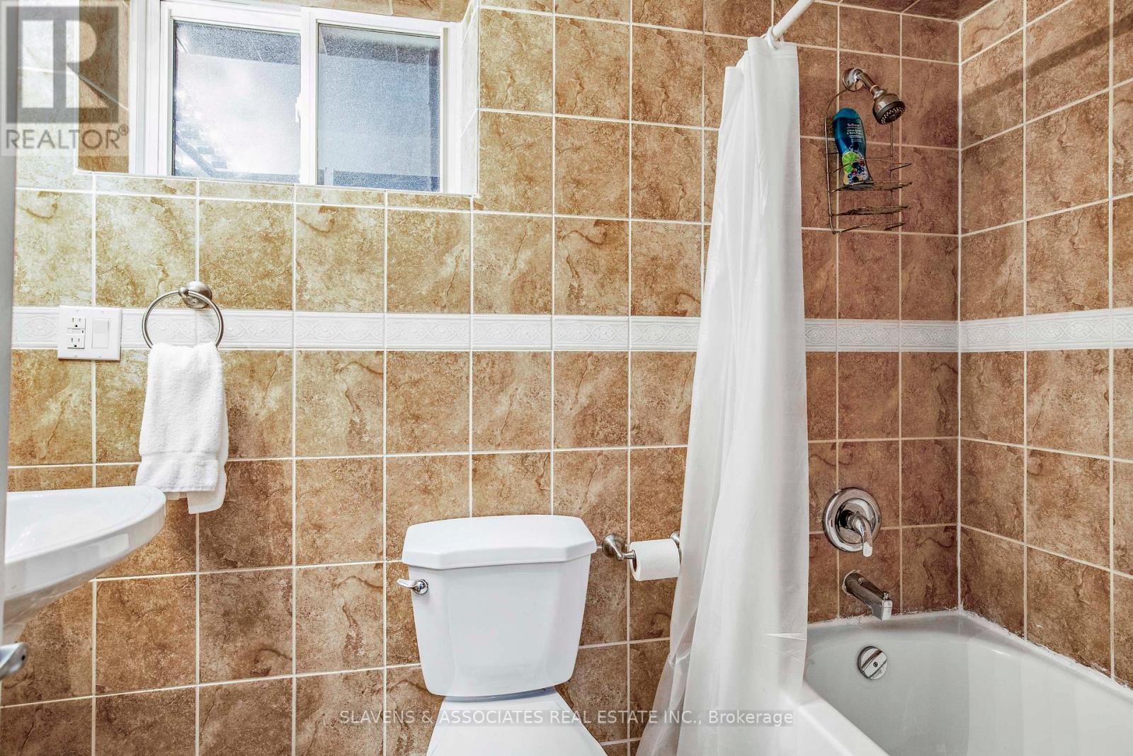 226 Broadway Avenue, Toronto, Ontario  M4P 1V9 - Photo 24 - C12475507