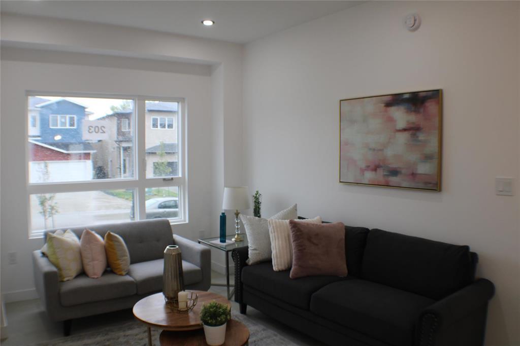 211 Cheema Drive, Winnipeg, Manitoba  R2R 3B2 - Photo 7 - 202526191