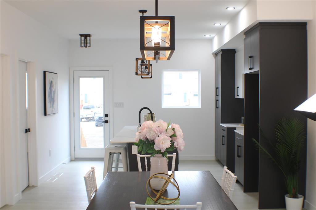 211 Cheema Drive, Winnipeg, Manitoba  R2R 3B2 - Photo 2 - 202526191