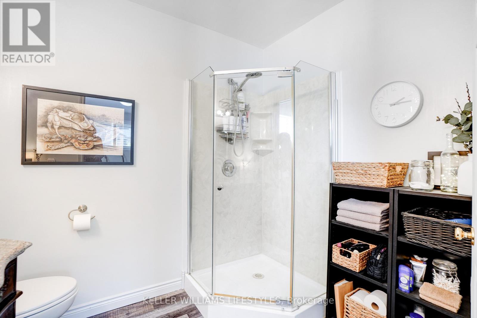 Photo 26 of 50 for 106 Anderson Avenue