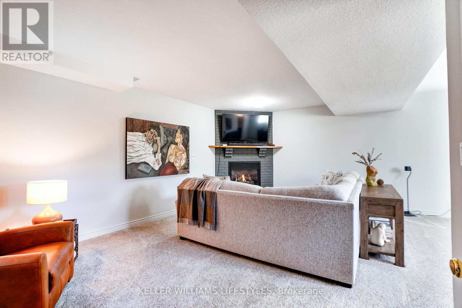 106 Anderson Avenue, Southwest Middlesex (Glencoe), Ontario  N0L 1M0 - Photo 18 - X12475336