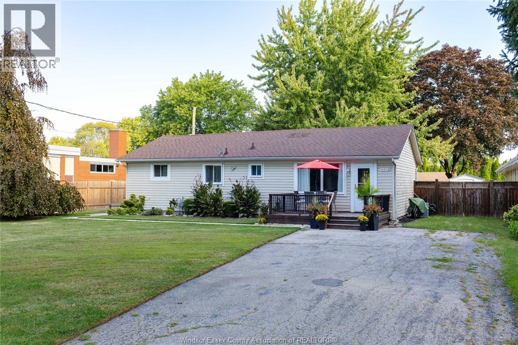 MLS# 25026832: 14218 TECUMSEH, Tecumseh, Canada