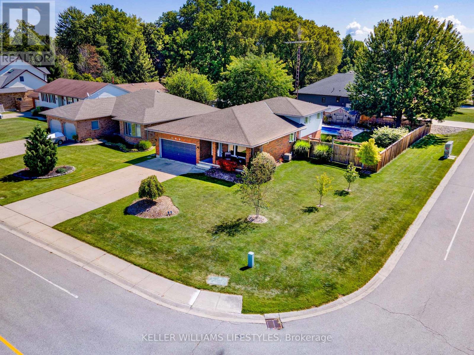 106 Anderson Avenue, Southwest Middlesex (Glencoe), Ontario  N0L 1M0 - Photo 3 - X12475336