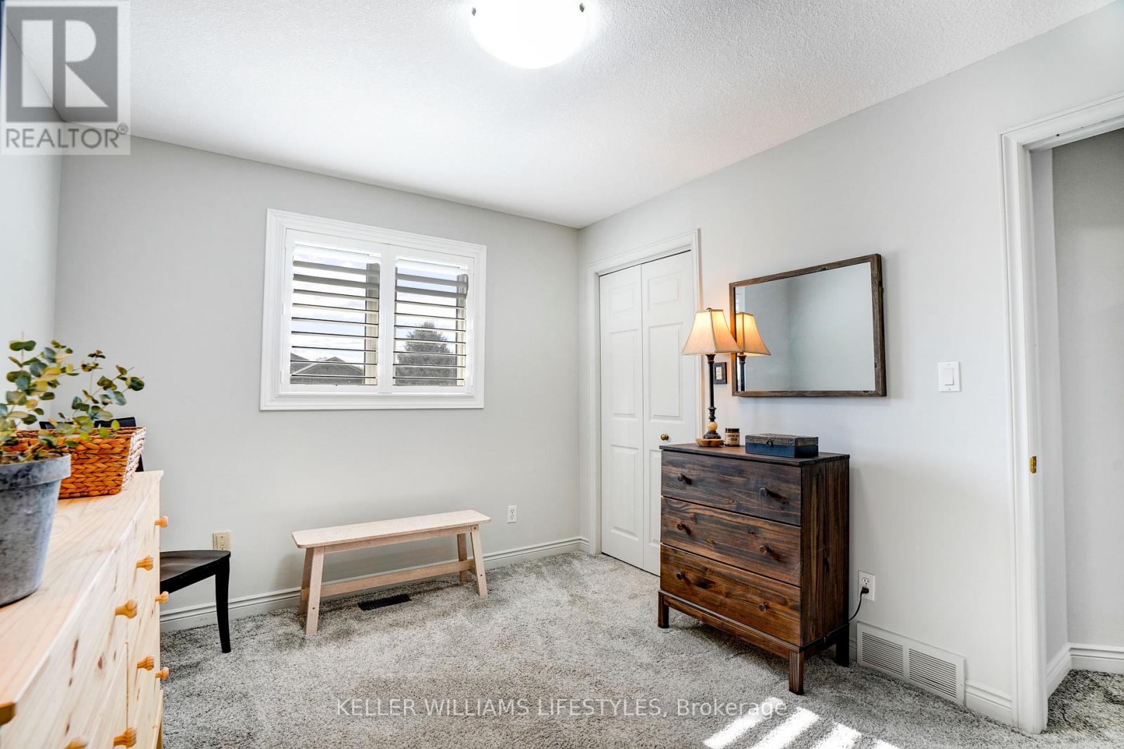 106 Anderson Avenue, Southwest Middlesex (Glencoe), Ontario  N0L 1M0 - Photo 31 - X12475336