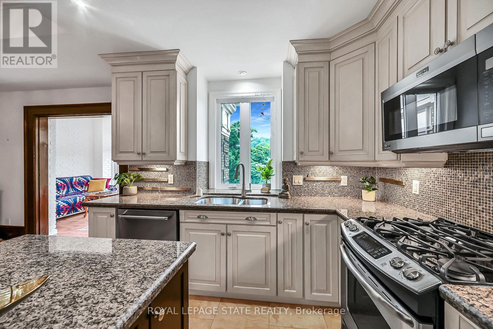 41 - 86 Herkimer Street, Hamilton, Ontario  L8P 2G7 - Photo 9 - X12397708