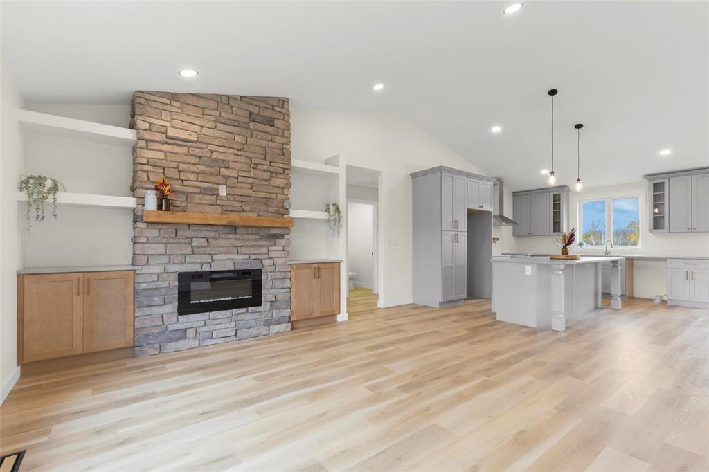 15 Parkland Drive, Ste Anne Rm, Manitoba  R5H 0B7 - Photo 8 - 202526793