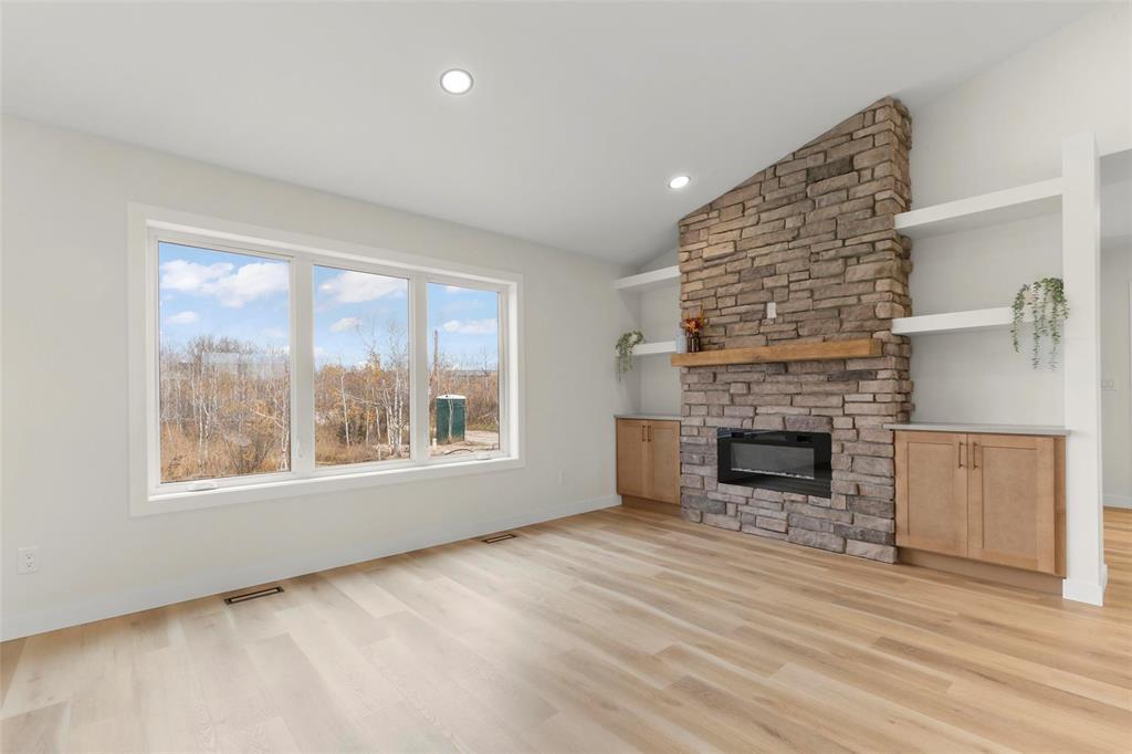 15 Parkland Drive, Ste Anne Rm, Manitoba  R5H 0B7 - Photo 9 - 202526793